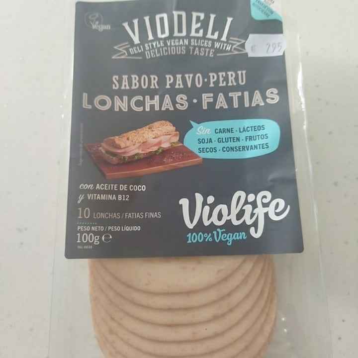 photo of Violife viodeli lonchas sabor pavo shared by @circle on  22 Oct 2022 - review
