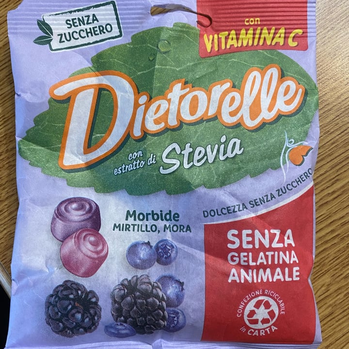 review photo of Dietorelle Caramelle alla mora e mirtillo shared by @ladispensadicilla on 18 Feb 2022 - review