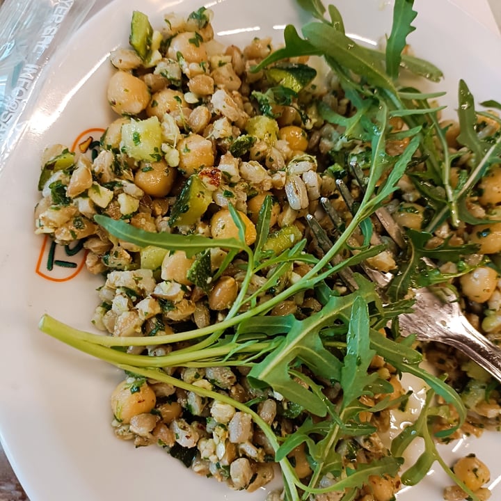 photo of Ristò Farro con pesto di rucola, zucchine e ceci shared by @rosita01 on  06 Apr 2022 - review