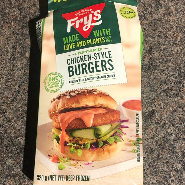 photo of Fry's Family Food Chicken-Style Burgers shared by @saracdp on  01 Jan 2022 - review