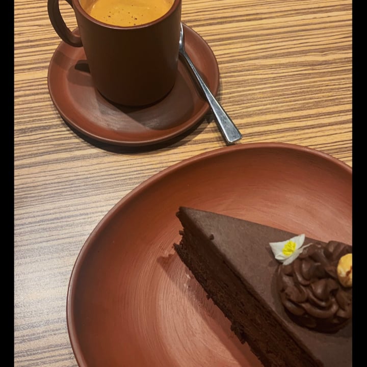 photo of Buenos Aires Verde Torta de Chocolate y Pistachos shared by @ariagosti on  07 May 2021 - review