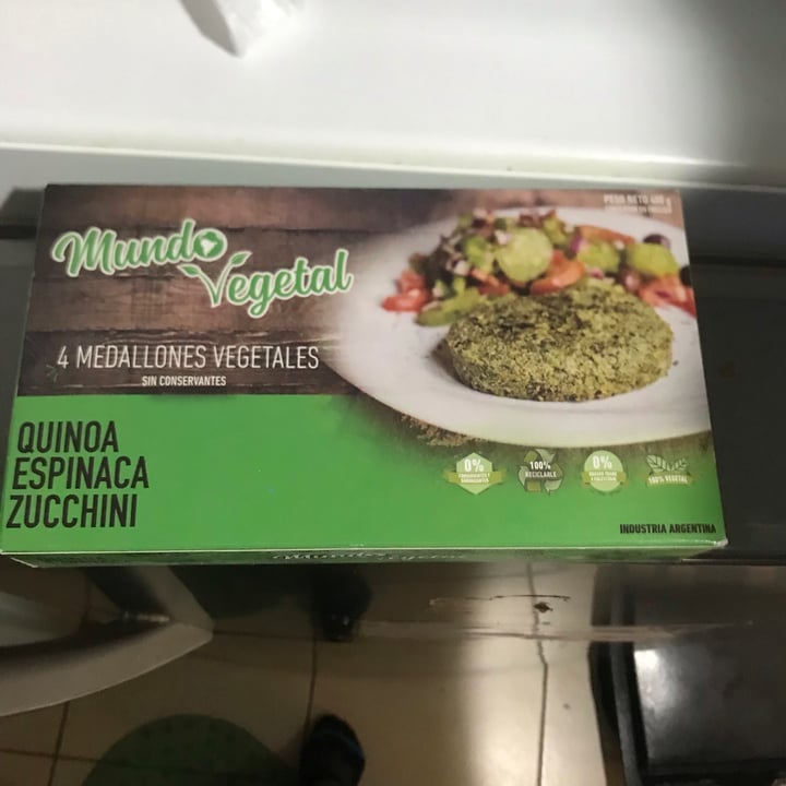 photo of Mundo Vegetal Medallones vegetales Quinoa Espinaca y Zucchini shared by @facubaclini on  12 Aug 2021 - review