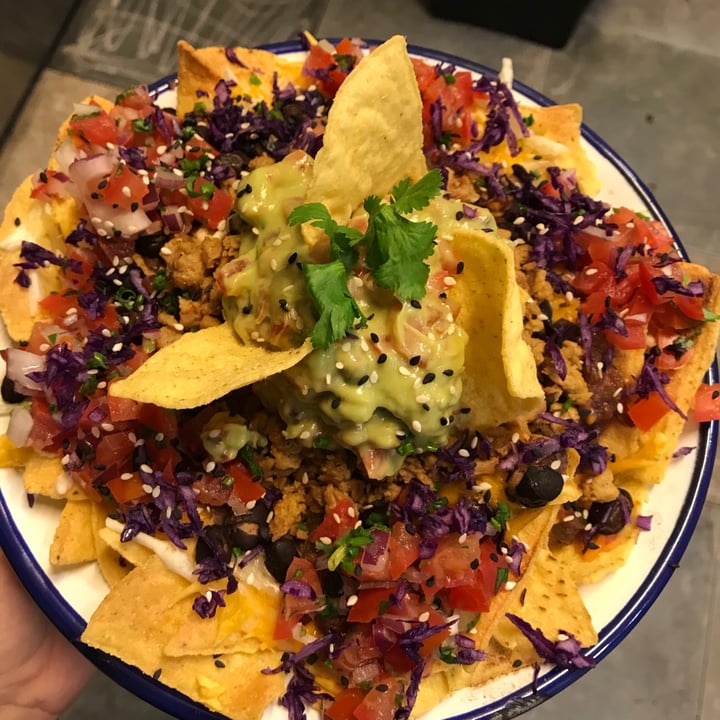 photo of Mad Mad Vegan Nachos don jalisco shared by @cgo98 on  30 Nov 2020 - review