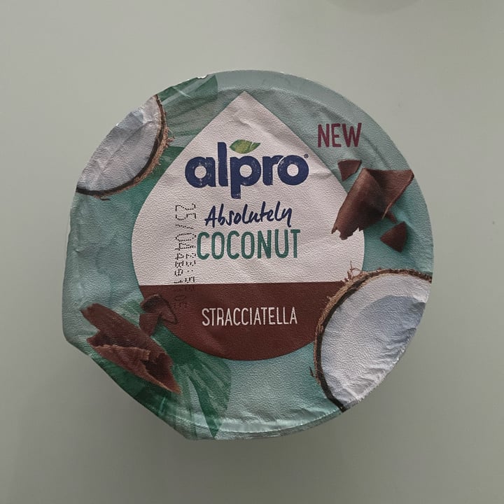 photo of Alpro Absolutely Coconut STRACCIATELLA shared by @annastefani on  28 Mar 2022 - review