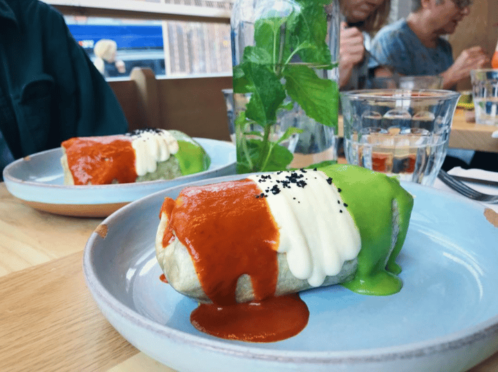 review photo of Jajaja Plantas Mexicana Chorizo Burrito shared by @jamievaldez on 28 Feb 2018 - review
