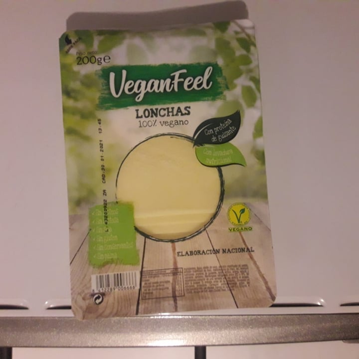 photo of Vegan Feel Lonchas 100% Veganas Queso shared by @almaypaca on  07 Nov 2020 - review