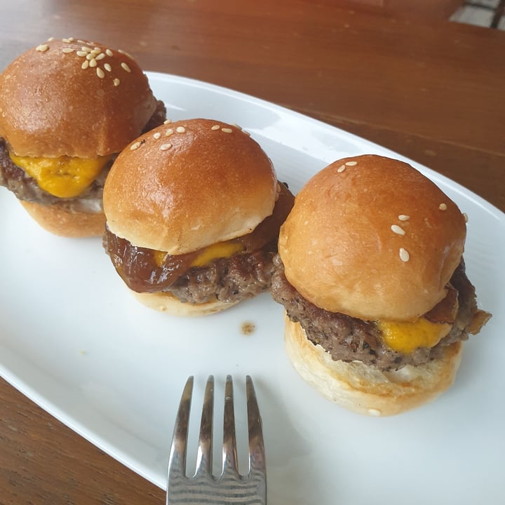 photo of Privé Tiong Bahru Impossible™ Mini Burgers shared by @helmos on  27 Jun 2020 - review