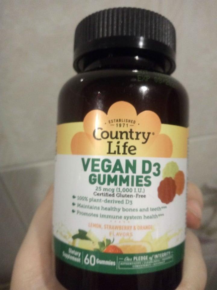 review photo of Country Life Vitamins Vegan D3 Gummies shared by @zarquom on 13 Feb 2020 - review