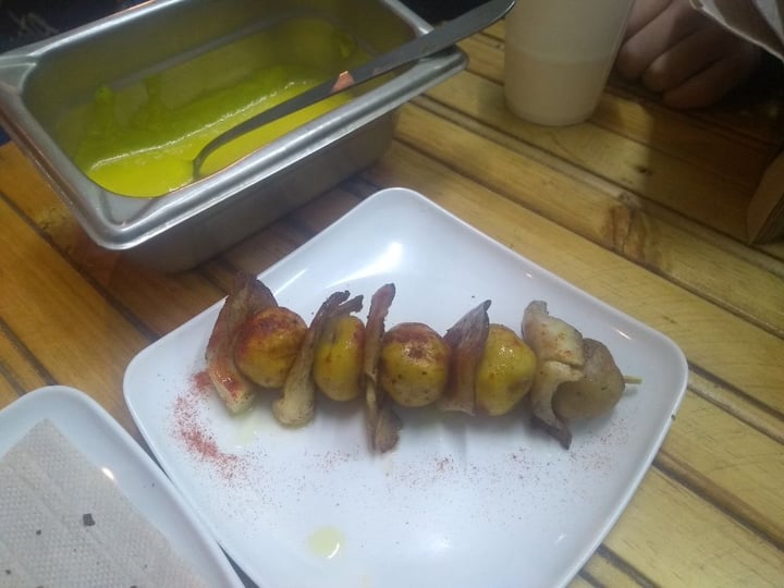 photo of Vegoto Fast Food Brocheta de orellanas shared by @johanramirez91 on  14 Sep 2019 - review