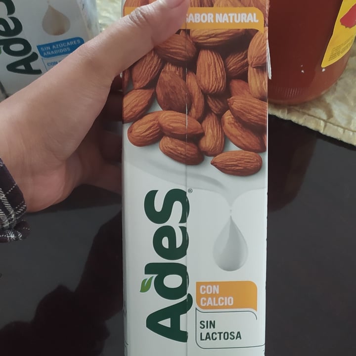 photo of Ades Leche de Almendras sabor Natural shared by @mildrethrobr on  11 Oct 2021 - review