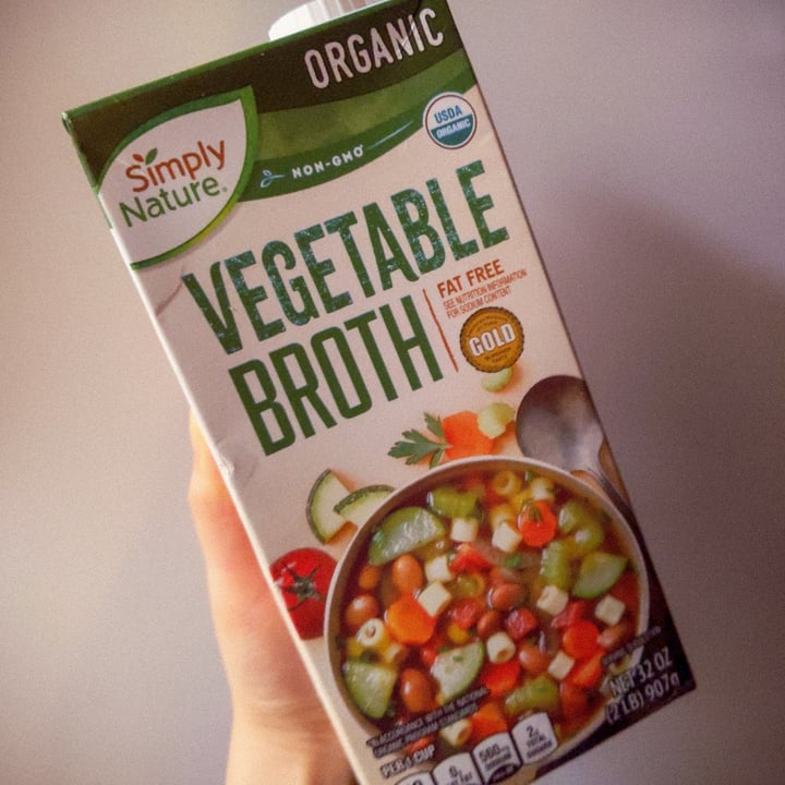 photo of Simply Nature Vegetable Broth shared by @lemonbeebrush on  15 Dec 2020 - review