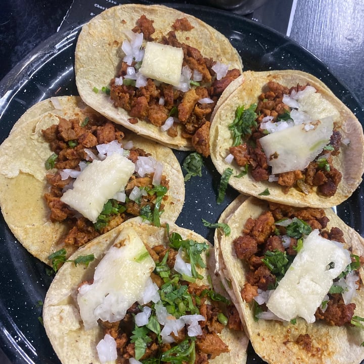photo of Por Siempre Vegana Taquería Tacos Al Pastor shared by @ivvieyra on  11 Jan 2021 - review