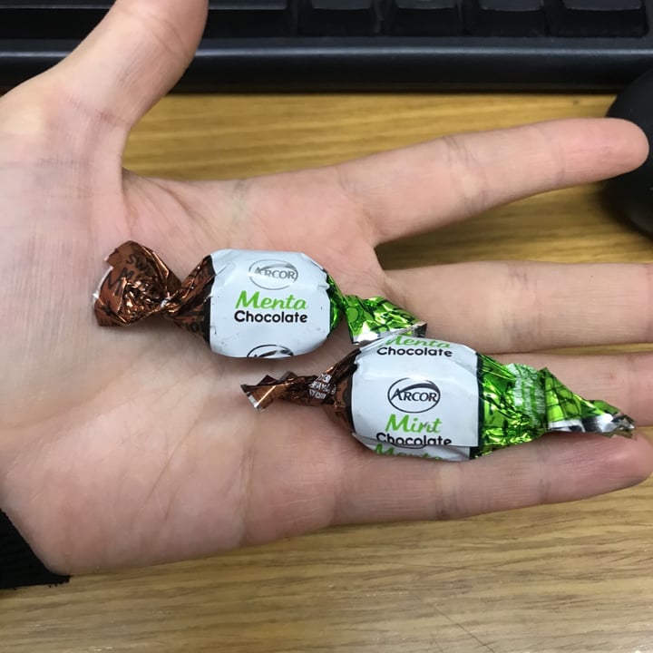 photo of Arcor Caramelo Menta Chocolate shared by @kacerutti on  18 Jan 2021 - review