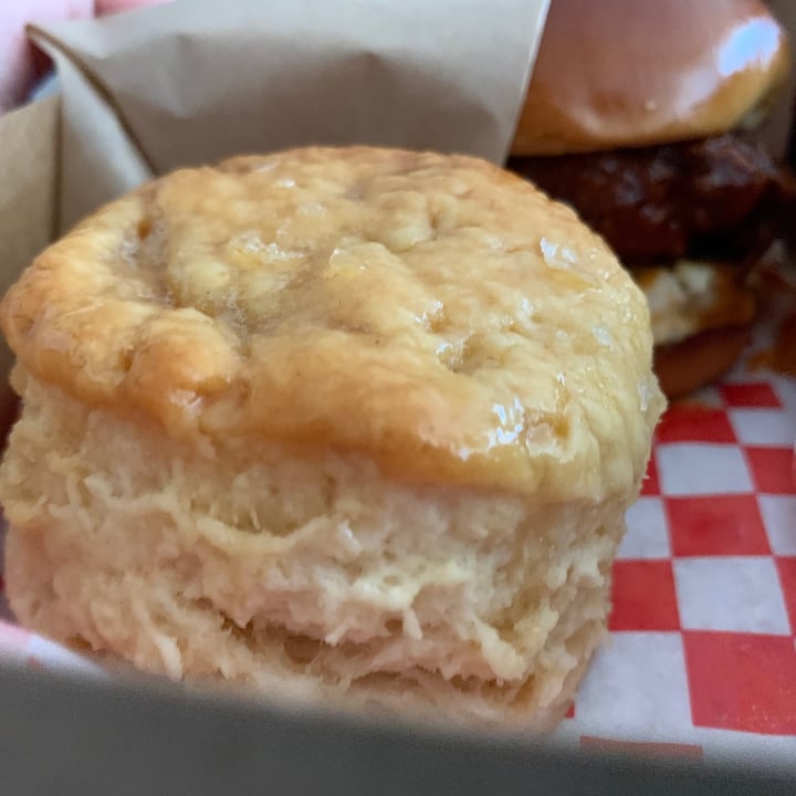 review photo of LETTUCE FEAST Biscuit shared by @ameth88 on 15 Feb 2021 - review