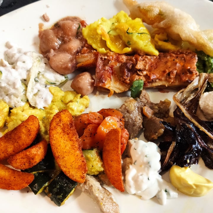 photo of Ops! Buffet a peso shared by @maxomimo on  22 Oct 2022 - review