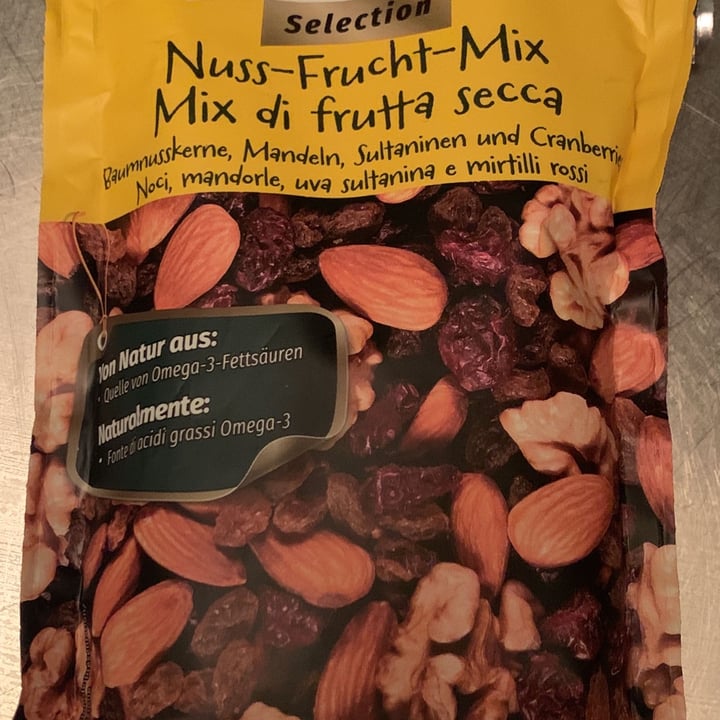 photo of Alesto Dried mixed fruits shared by @carlottaaa on  13 Mar 2022 - review