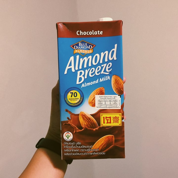 photo of Blue Diamond Almond breeze chocolate shared by @wanlissa on  18 Oct 2021 - review