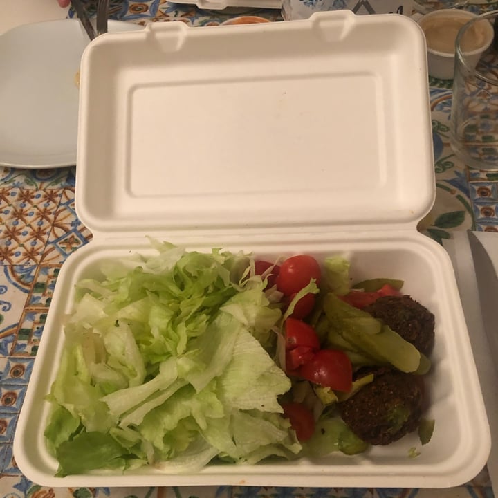 review photo of NUN Taste of Middle East Insalata con Falafel shared by @youna on 11 Apr 2022 - review