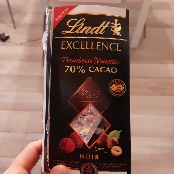 photo of Lindt Excellence 70% Framboise Noisettes shared by @uvettina on  27 Nov 2021 - review