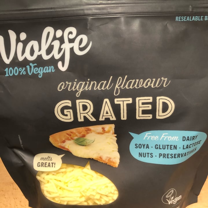review photo of Violife Original Flavour (Grated) shared by @mellsveganfood on 09 Nov 2021 - review