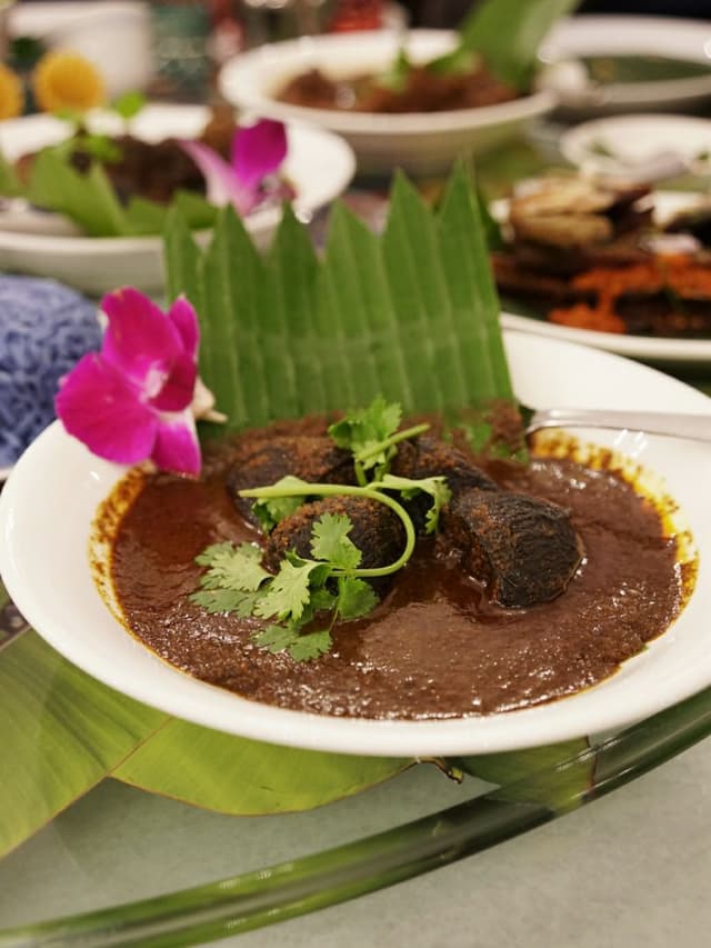 Foto del piatto “Vegetarian Buah Keluak”