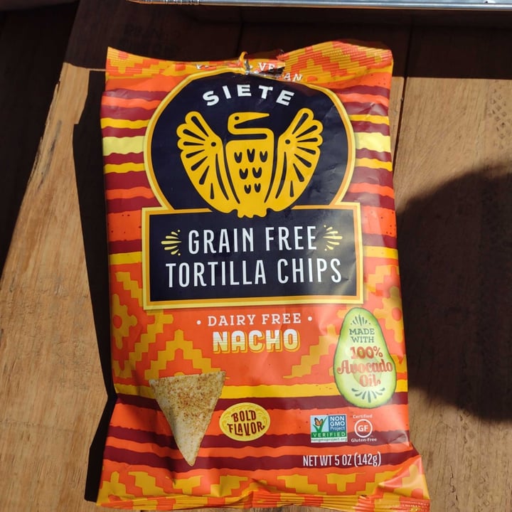 photo of Siete Family Foods Grain Free Tortilla Chips Dairy Free Nacho shared by @homarvelous on  13 Mar 2021 - review