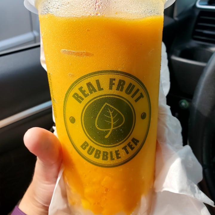 photo of Real Fruit Bubble Tea Mango Diamond Slush with Lychee Jelly shared by @whatacuriousnotion on  26 Aug 2022 - review