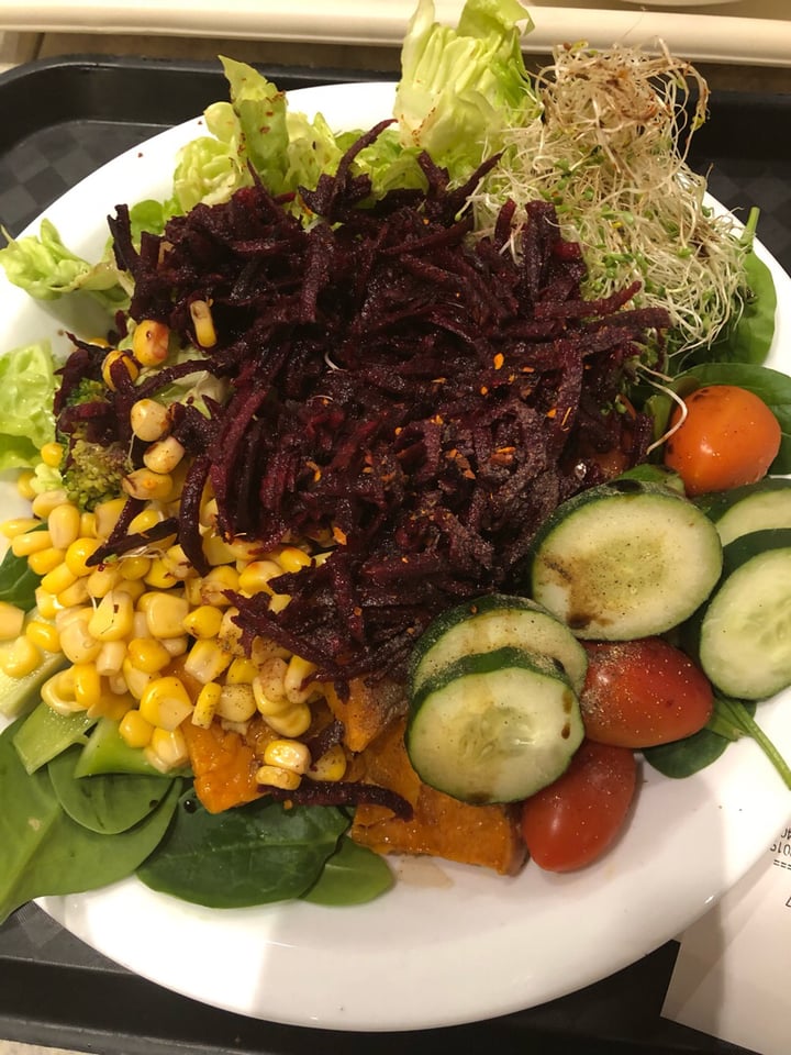 photo of Toss & Turn Create Your Own Salad shared by @roxtarlette on  23 Jul 2019 - review