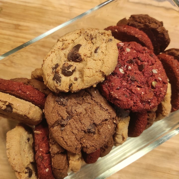 photo of Vemondo Vegan Oat Cookies Chocolate, Beetroot and Seeds shared by @thekindseed on  23 Apr 2022 - review