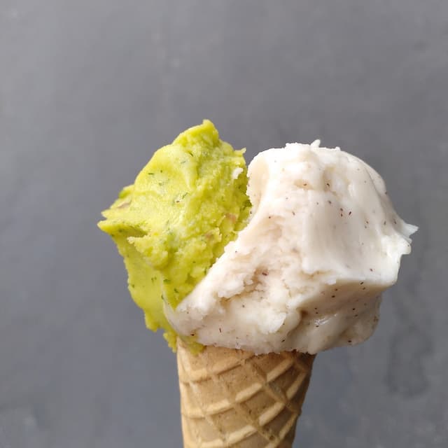 Photo of the dish “Gelato mandarino & basilico e kiwi giallo”