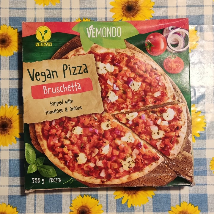 photo of Vemondo Vegan Pizza Bruschetta shared by @norshadows on  31 Aug 2022 - review