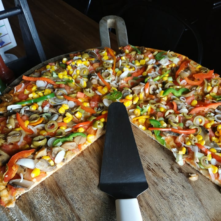 review photo of Pizzadero Pizza Vegetariana Sin Queso Se Convierte En Vegana shared by @dulasnavvegan on 05 Jan 2022 - review