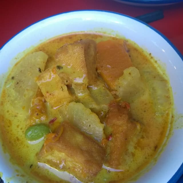 Photo du plat “Yellow lemongras curry”