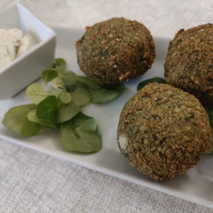 photo of Contorni E Dintorni Polpette Di Ceci E Spinaci shared by @giuz27 on  05 Jul 2022 - review