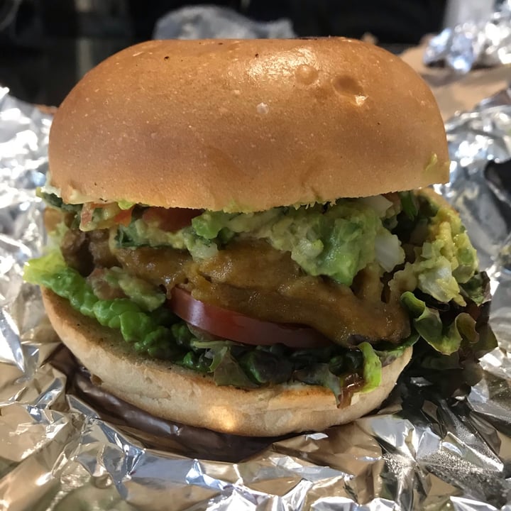 review photo of Antojito con Amor Hamburguesa VeganFish shared by @taniaar on 19 Feb 2021 - review