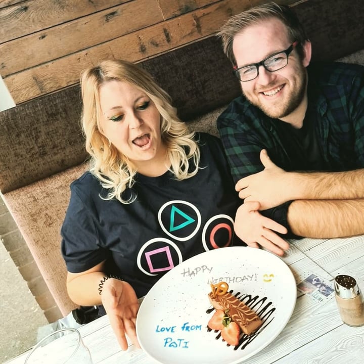 photo of Puti Vegan Cafe Salted caramel cheesecake shared by @missvegan88 on  30 Nov 2020 - review