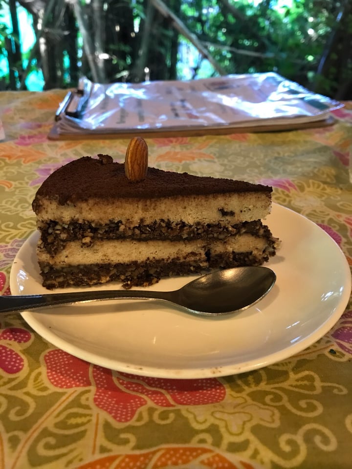 review photo of Earth Tone vegetarian cafe and health shop Tiramisu shared by @isa on 05 Nov 2018 - review