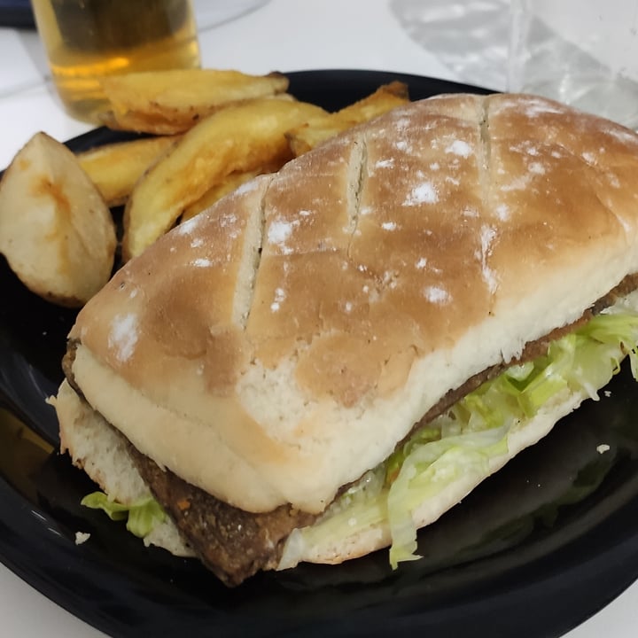 photo of Gordo Vegano Sandwich de lomito completo shared by @alejoea on  07 Mar 2021 - review