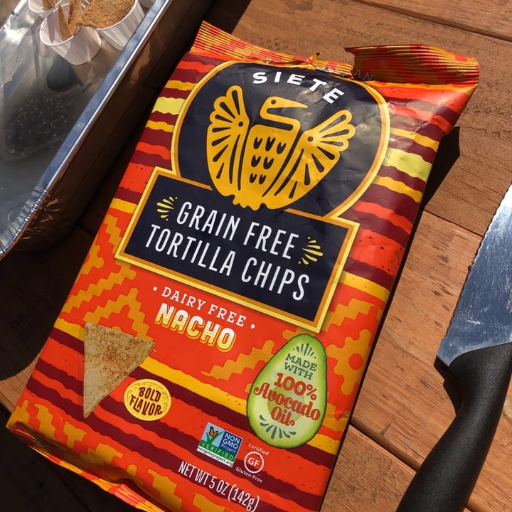 photo of Siete Family Foods Grain Free Tortilla Chips Dairy Free Nacho shared by @rheller on  13 Mar 2021 - review
