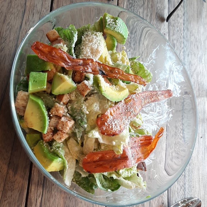 photo of Healthy Ubud Cesar salad shared by @plantsfeelthough on  02 Apr 2021 - review