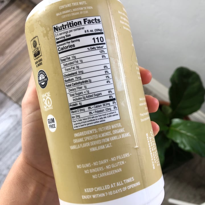 photo of Malk Unsweetened Vanilla Almond milk shared by @smallbird on  04 Jul 2021 - review