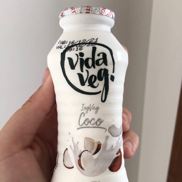 photo of Vida Veg bebida vegetal de coco shared by @caly0022 on  28 Apr 2022 - review