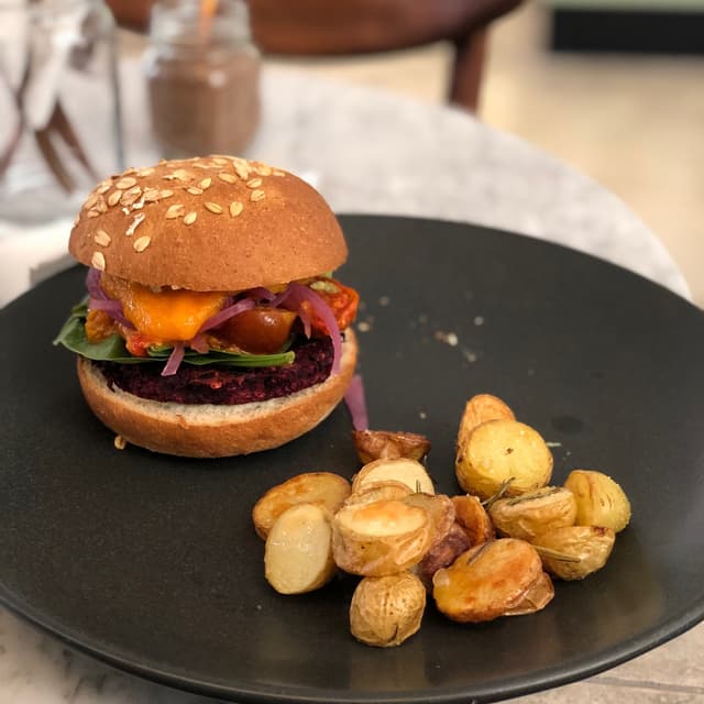 Photo of the dish “Hamburguesa De Betabel”