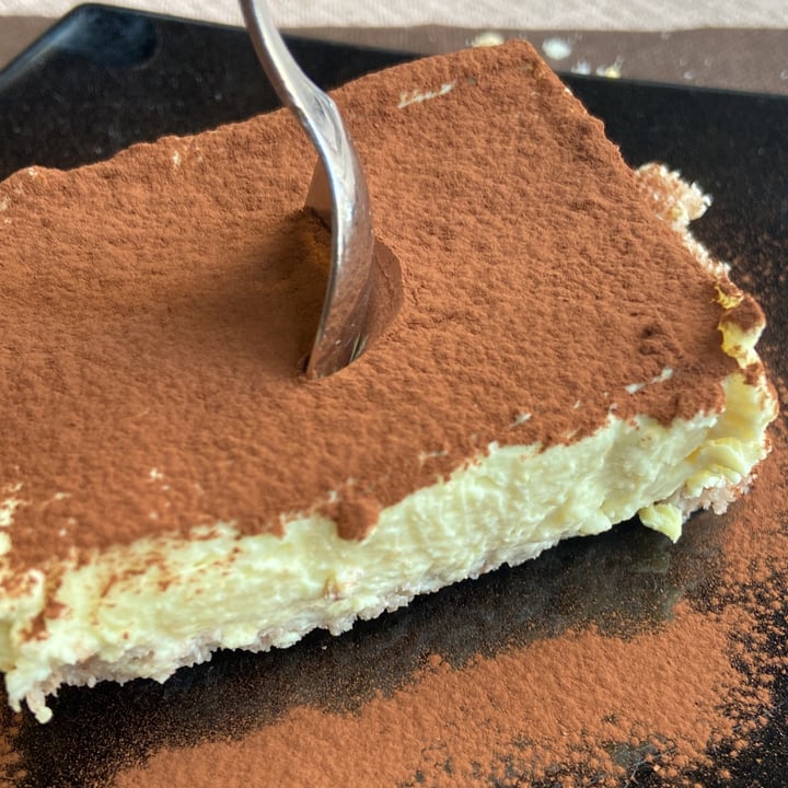 photo of La Tecia Vegana Tiramisu shared by @gaiam on  05 Apr 2022 - review