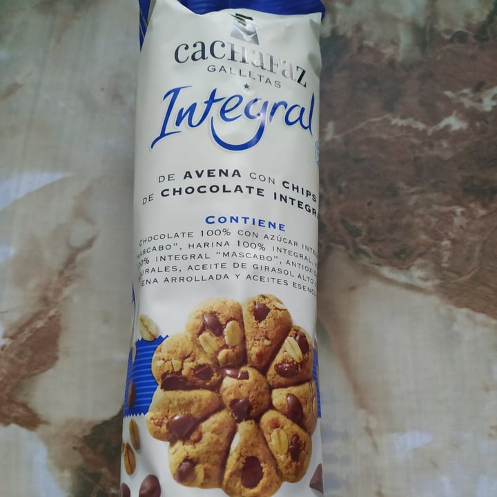 photo of Cachafaz Galletas Integral De Avena Con Chips De Chocolate shared by @poppinsbel on  04 Sep 2020 - review