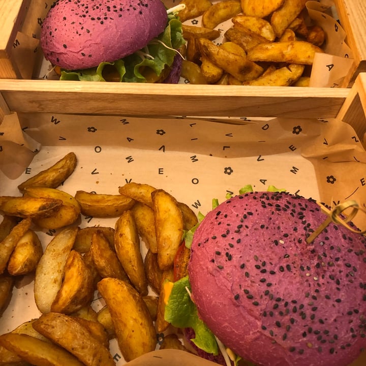 photo of Flower Burger Flower Burger shared by @alessandro12 on  23 Mar 2022 - review