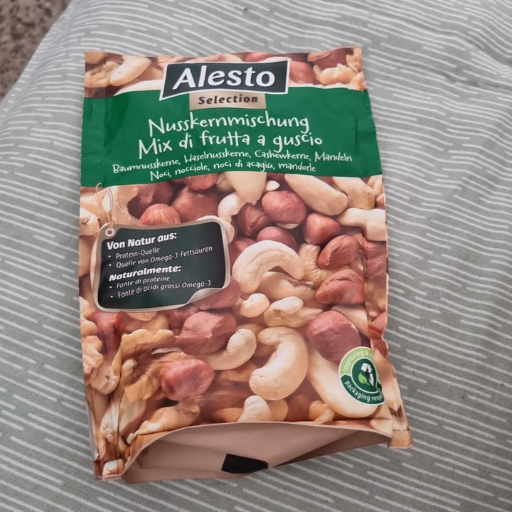 photo of Alesto Mix di frutta a guscio shared by @claudialanfranco20 on  01 Aug 2022 - review