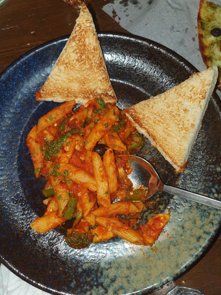 review photo of ROADIES CAFE Arrabiata Pasta shared by @khushboogupta on 14 Jan 2020 - review