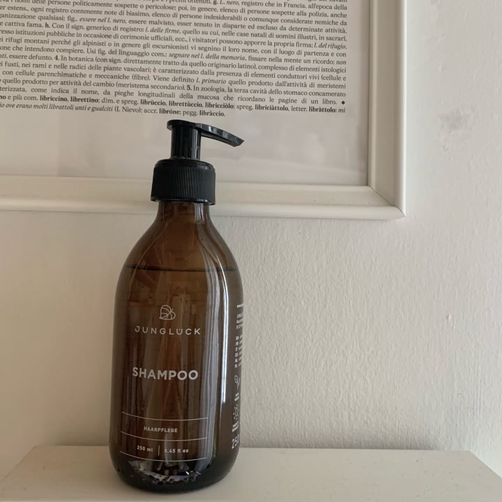 review photo of Junglück shampoo shared by @martina1402 on 23 Jun 2022 - review