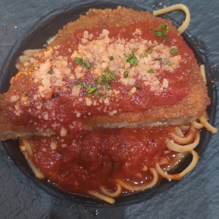 review photo of Gaia & Loki Eggplant Parmigiana shared by @nee2 on 20 Oct 2022 - review